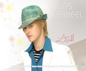 Puzle Ryan Evans (Lucas Grabeel), irmão de Sharpay Evans (Ashley Tisdale)