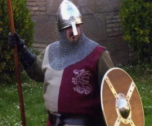 Puzle Soldado com capacete, escudo e armado com uma lança