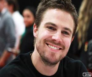 Puzle Stephen Amell