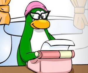 Puzle Tia Arctic é a colunista semanal e editor-chefe do Notícias do Club Penguin.