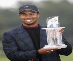 Puzle Tiger Woods com um troféu