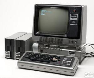 Puzle TRS-80 (1977)