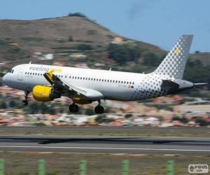 Puzle Vueling Airlines é uma companhia aérea espanhola