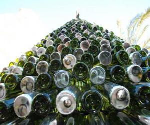 Puzle Árvore de Natal feita de garrafas recicladas 5.000